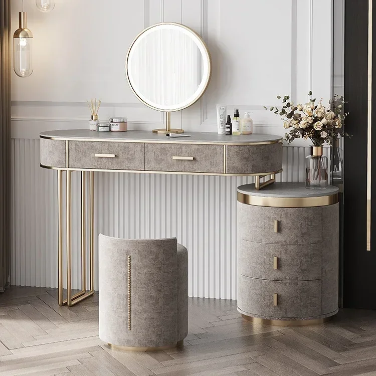 Desk Vanity Setup - Мебельный гарнитур для спальни в европейском