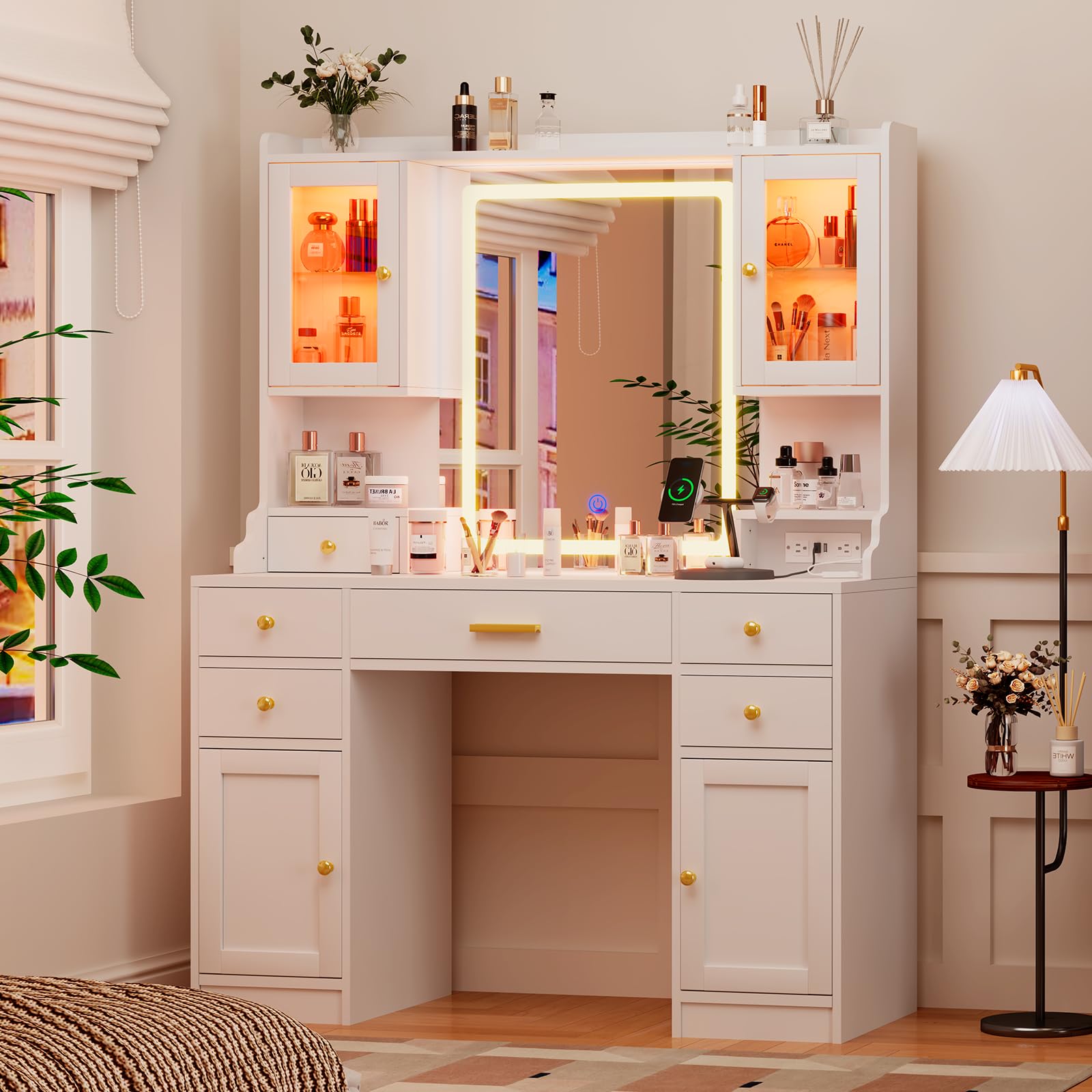 Desk Vanity Setup - # Большой туалетный столик для девочек