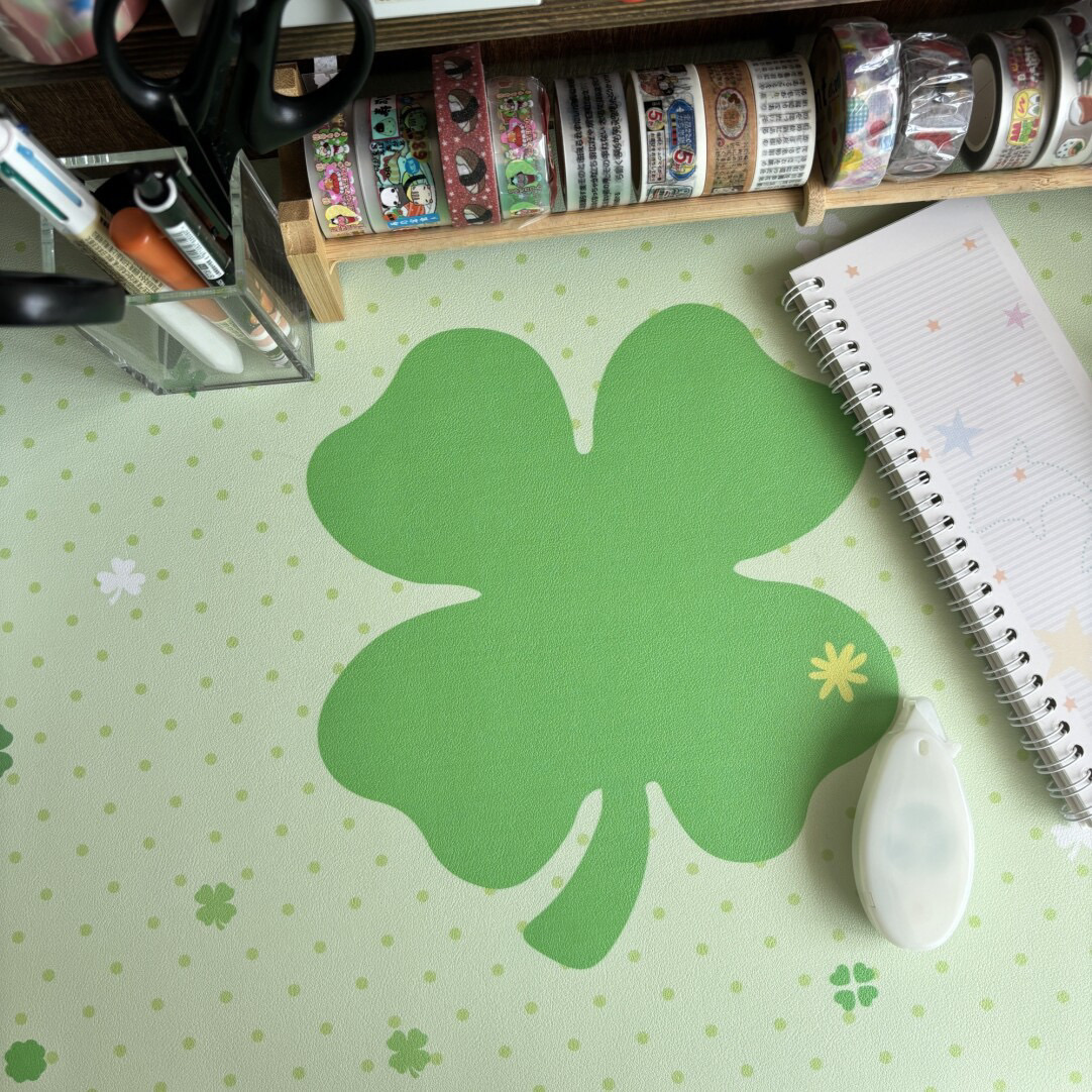 Desk Pad Leather Large - Кожаный коврик для защиты глаз четырехлистного