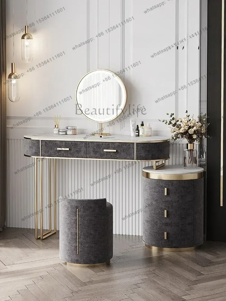Спальный гарнитур, европейская – обзор и цена Desk Vanity Setup