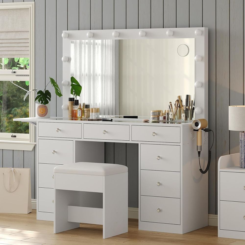 Туалетный столик с розеткой, 9 – обзор и цена Desk Vanity Setup